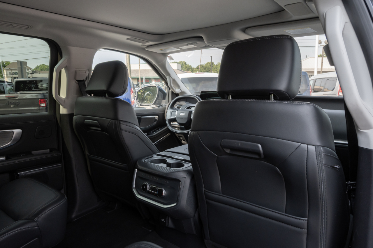 Ford Expedition Max Platinum 4x4 2025