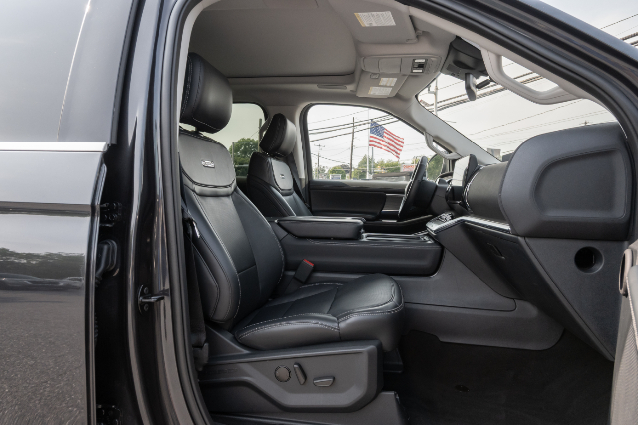 Ford Expedition Max Platinum 4x4 2025
