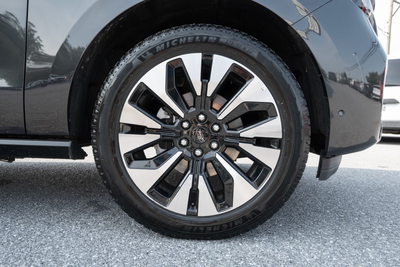 Ford Expedition Max Platinum 4x4 2025