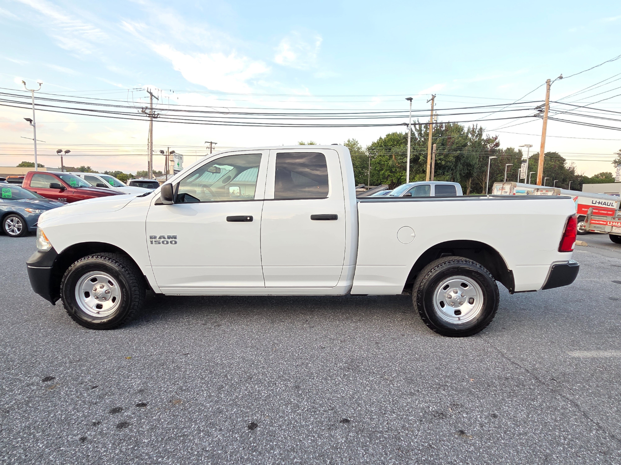 RAM 1500 4WD Quad Cab 140.5" Tradesman 2016
