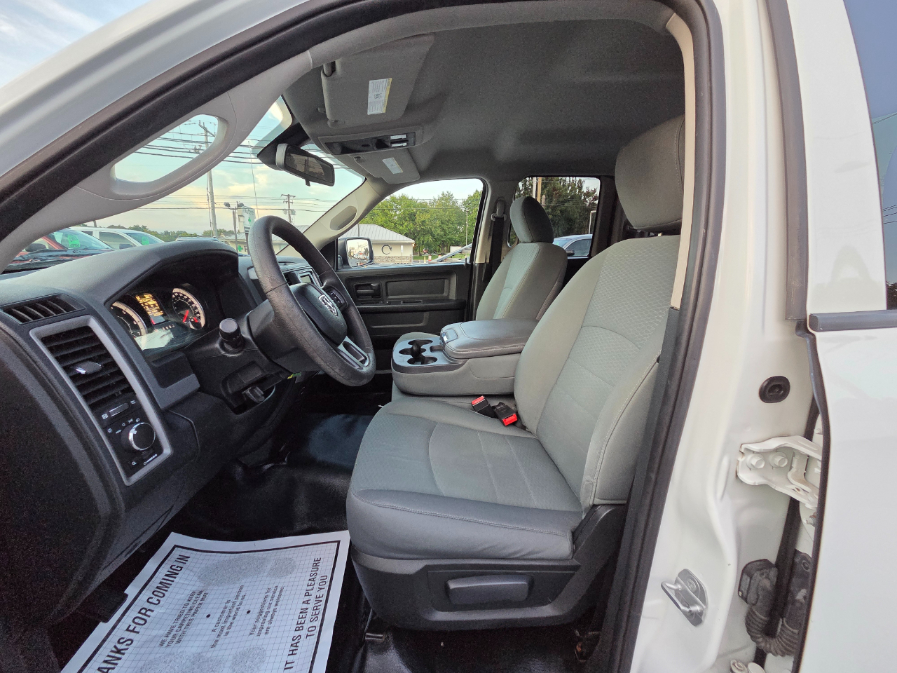 RAM 1500 4WD Quad Cab 140.5" Tradesman 2016