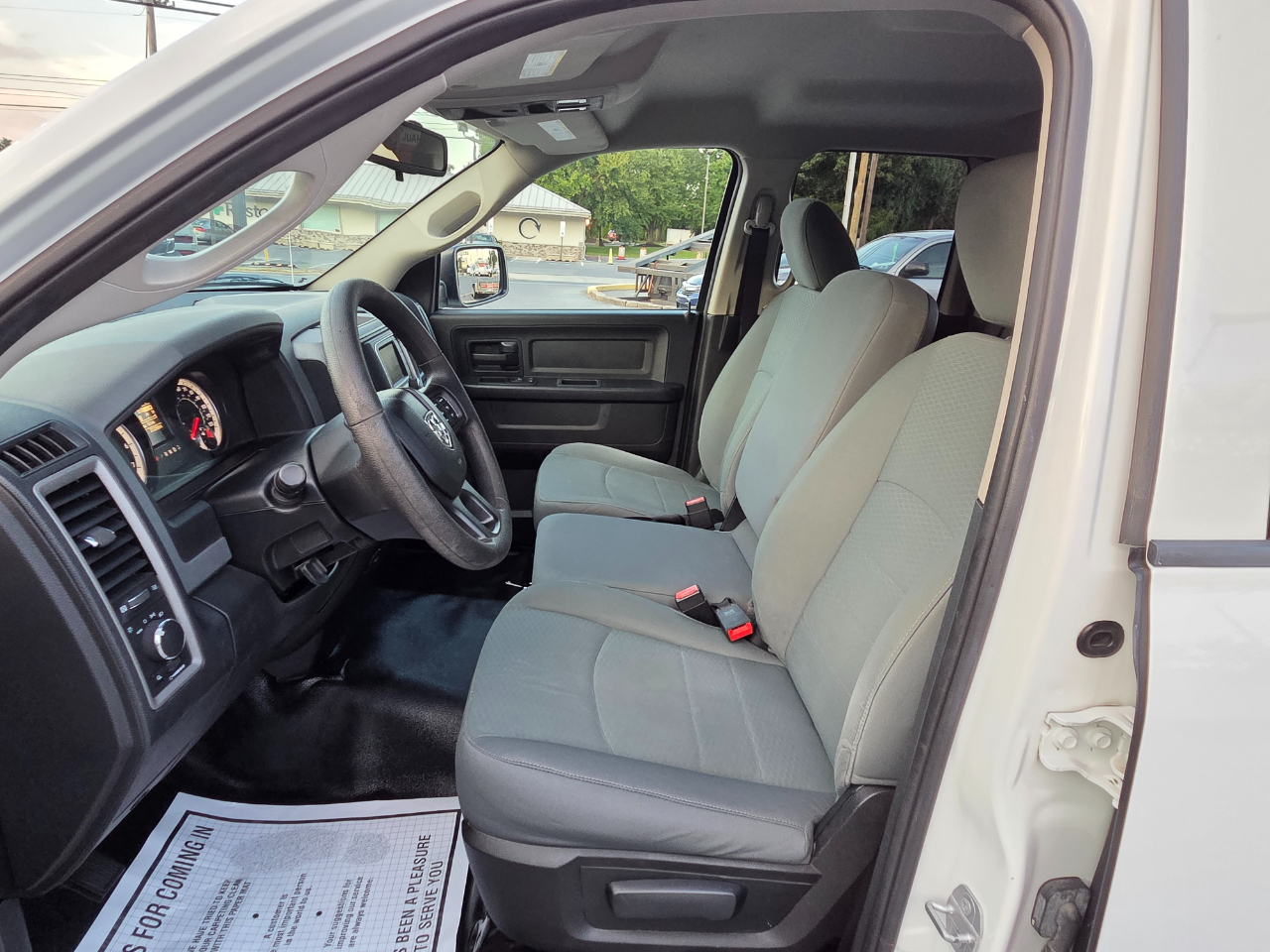 RAM 1500 4WD Quad Cab 140.5" Tradesman 2016