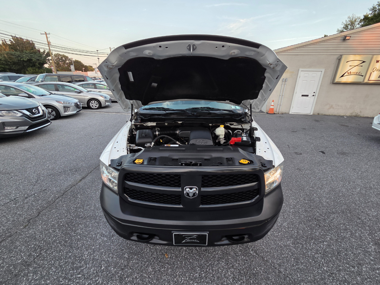 RAM 1500 4WD Quad Cab 140.5" Tradesman 2016