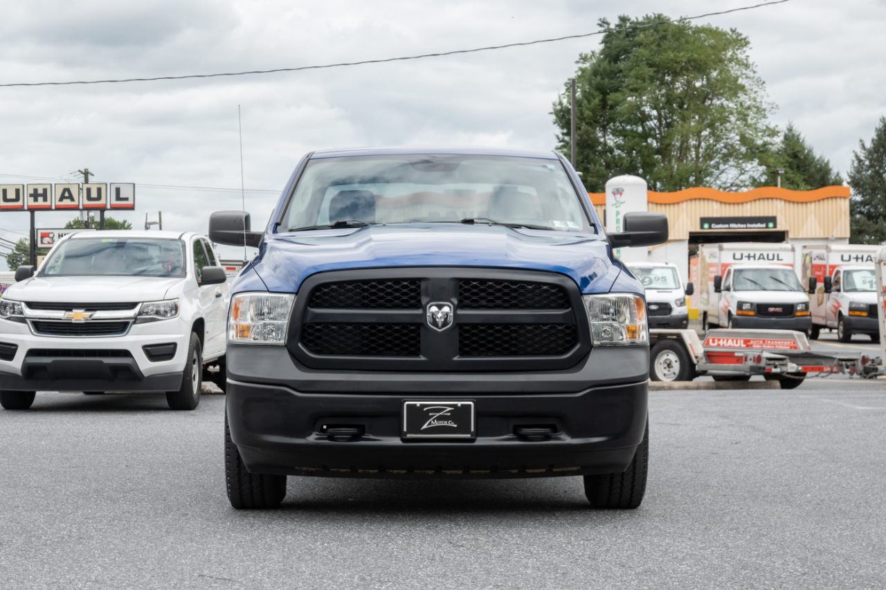 RAM 1500 4WD Crew Cab 140.5" Tradesman 2016