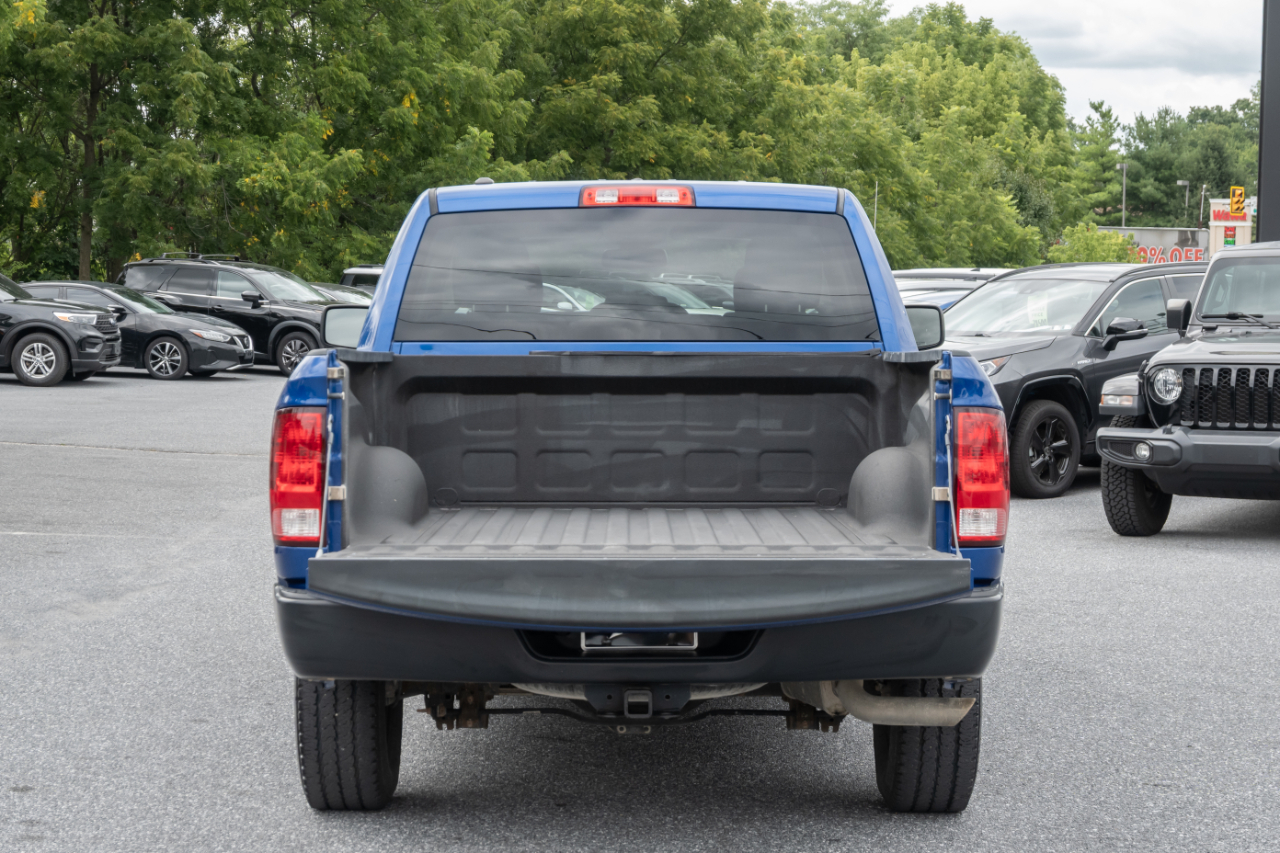 RAM 1500 4WD Crew Cab 140.5" Tradesman 2016