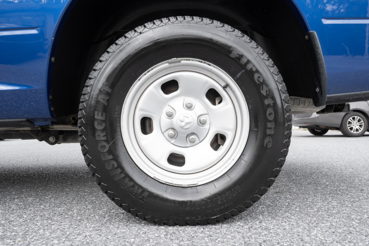 RAM 1500 4WD Crew Cab 140.5" Tradesman 2016