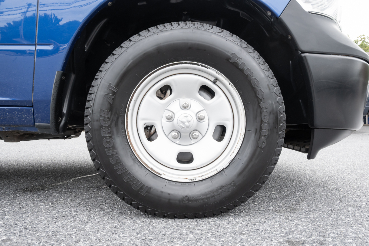 RAM 1500 4WD Crew Cab 140.5" Tradesman 2016