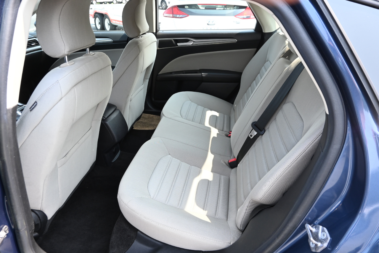 Ford Fusion Hybrid S FWD 2018