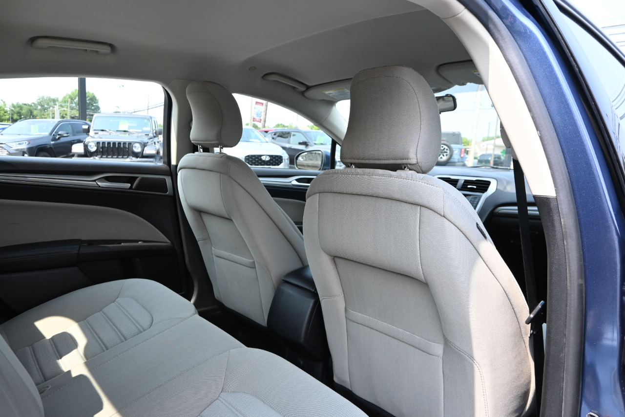 Ford Fusion Hybrid S FWD 2018