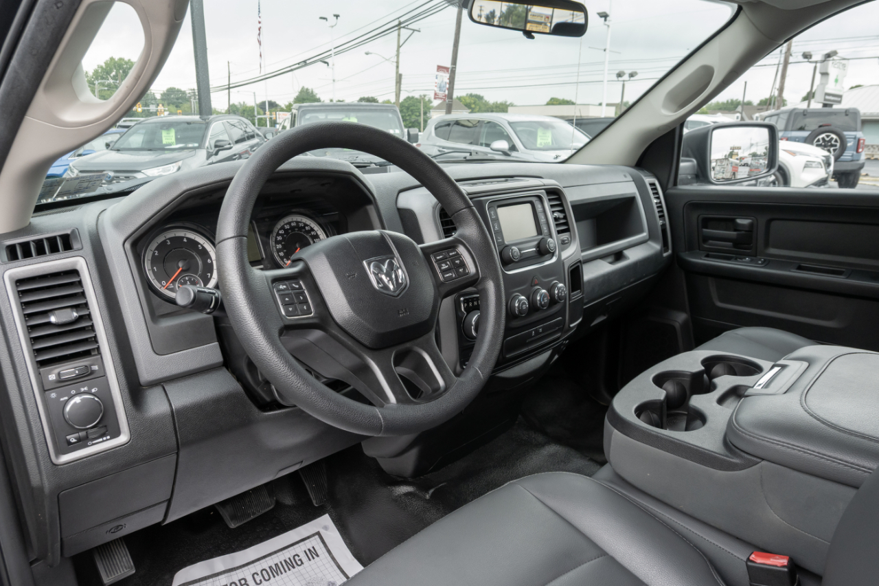 RAM 1500 Tradesman 4x4 Quad Cab 6'4" Box 2018