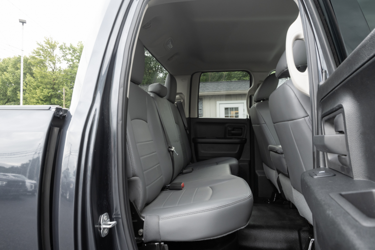 RAM 1500 Tradesman 4x4 Quad Cab 6'4" Box 2018