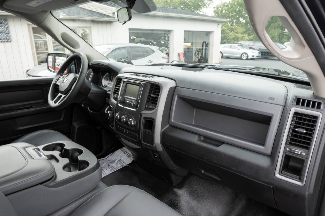 RAM 1500 Tradesman 4x4 Quad Cab 6'4" Box 2018