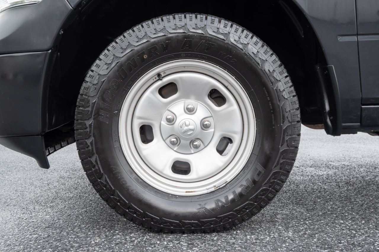 RAM 1500 Tradesman 4x4 Quad Cab 6'4" Box 2018