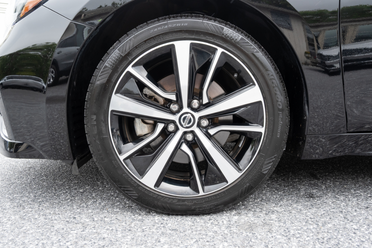 Nissan Maxima SV 2022