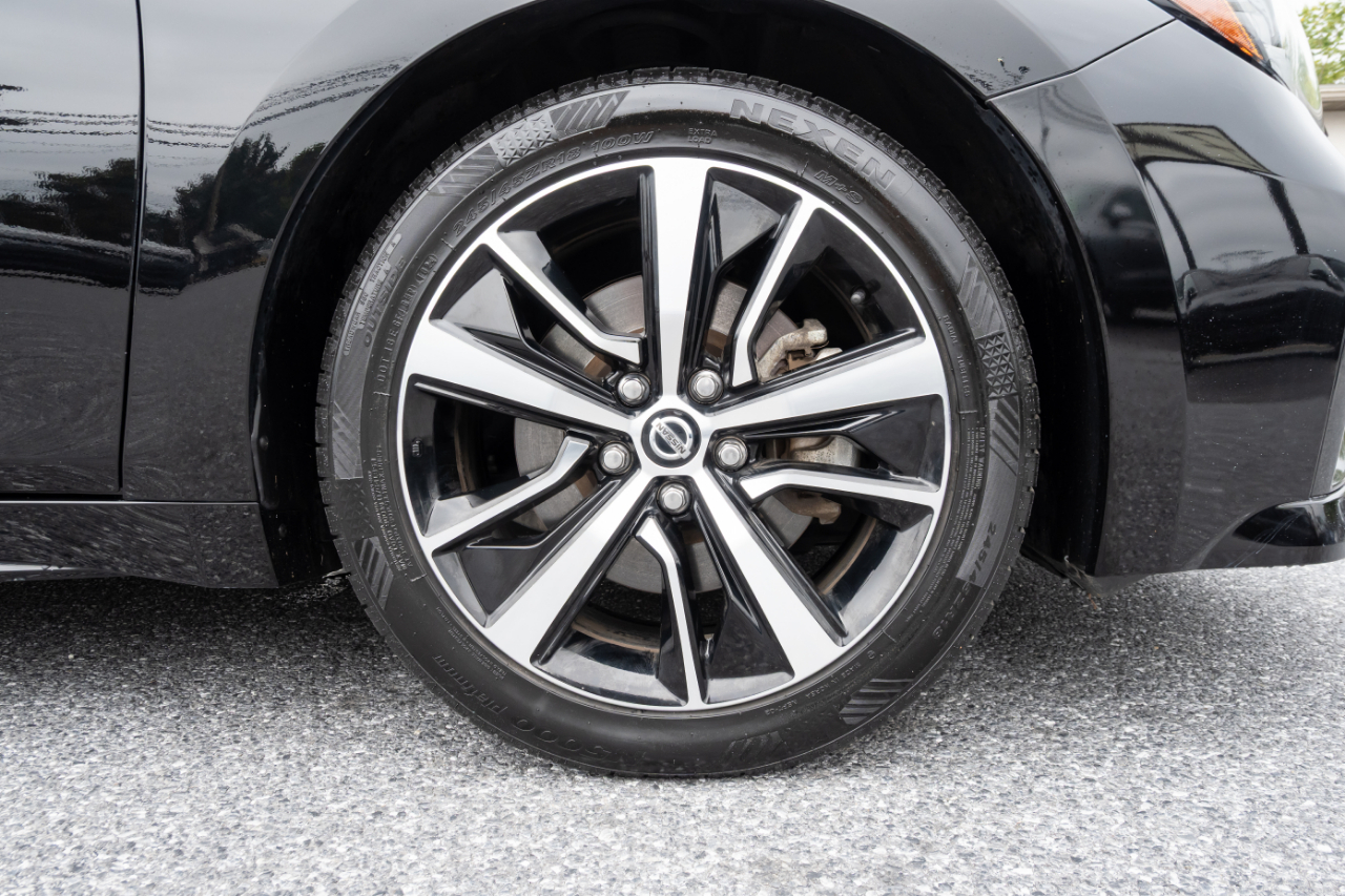 Nissan Maxima SV 2022