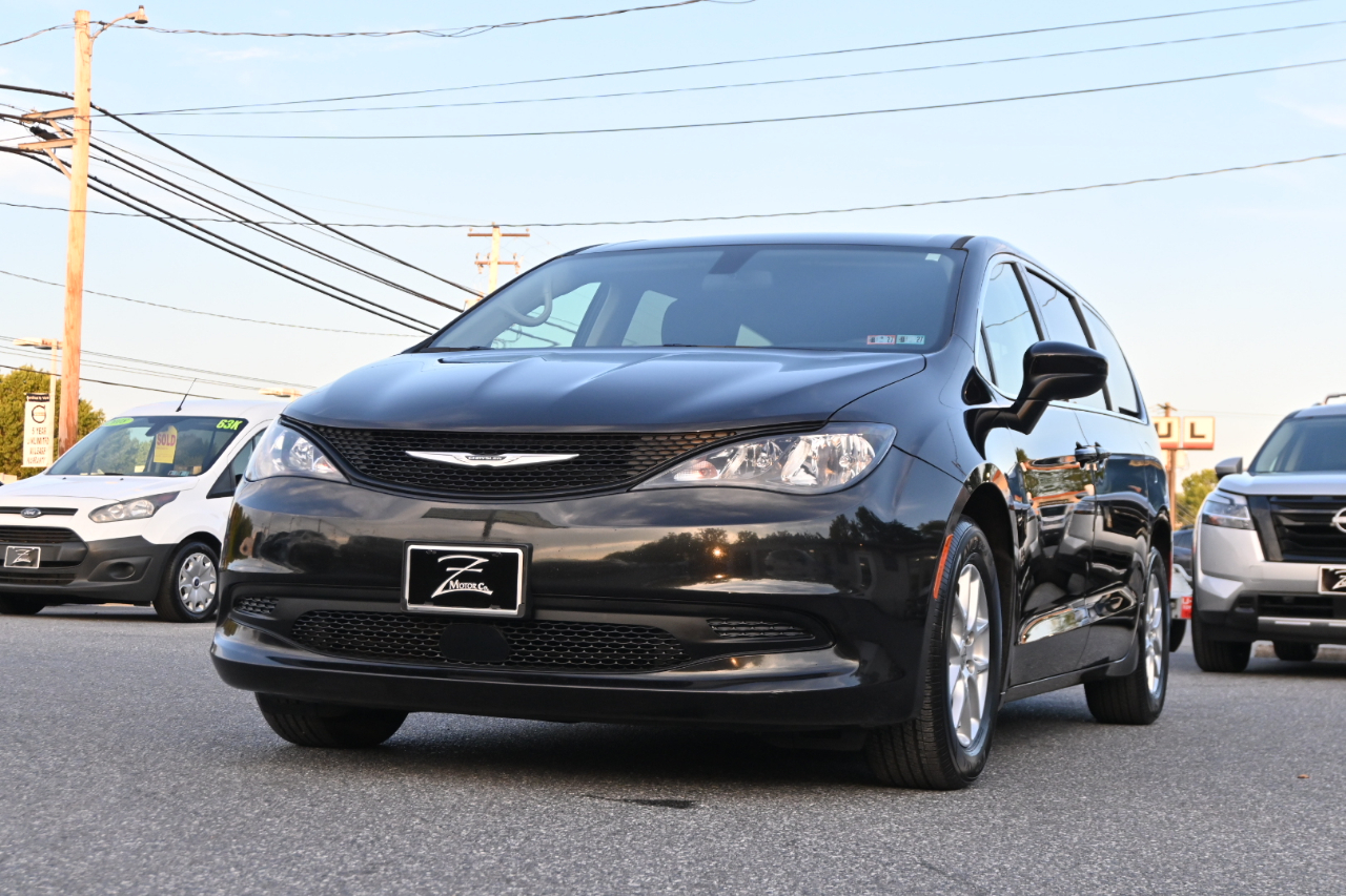 Chrysler Voyager LX FWD 2021
