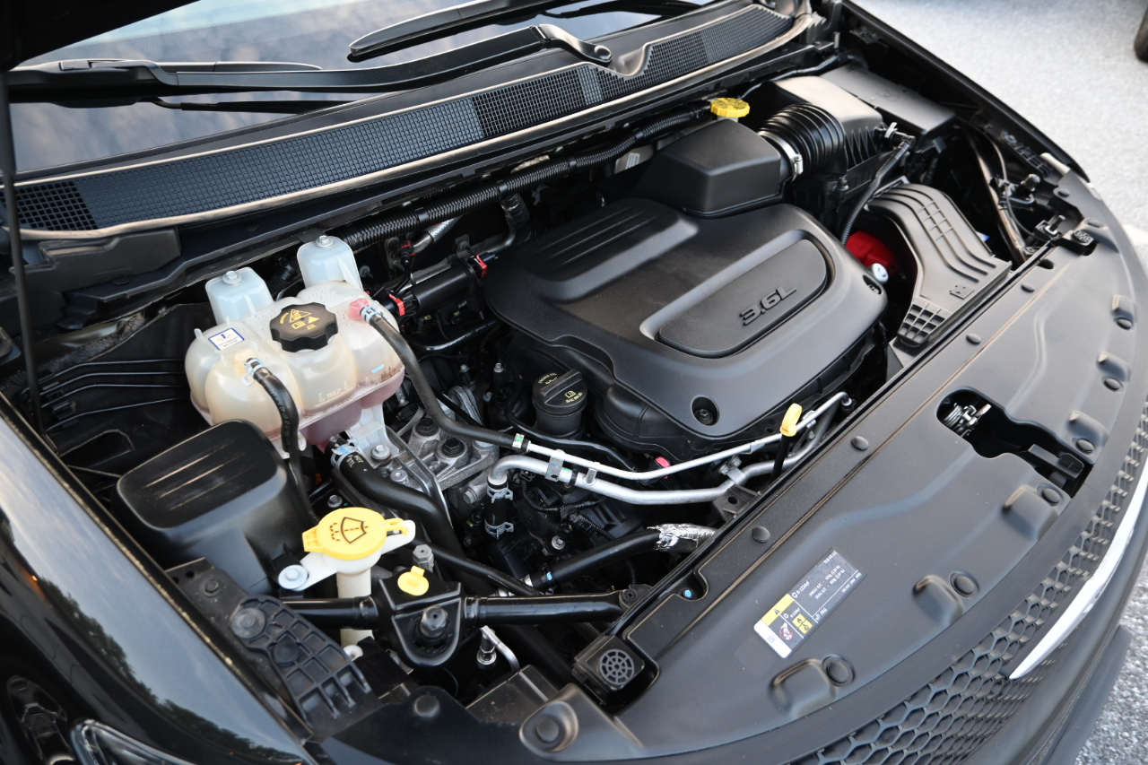 Chrysler Voyager LX FWD 2021