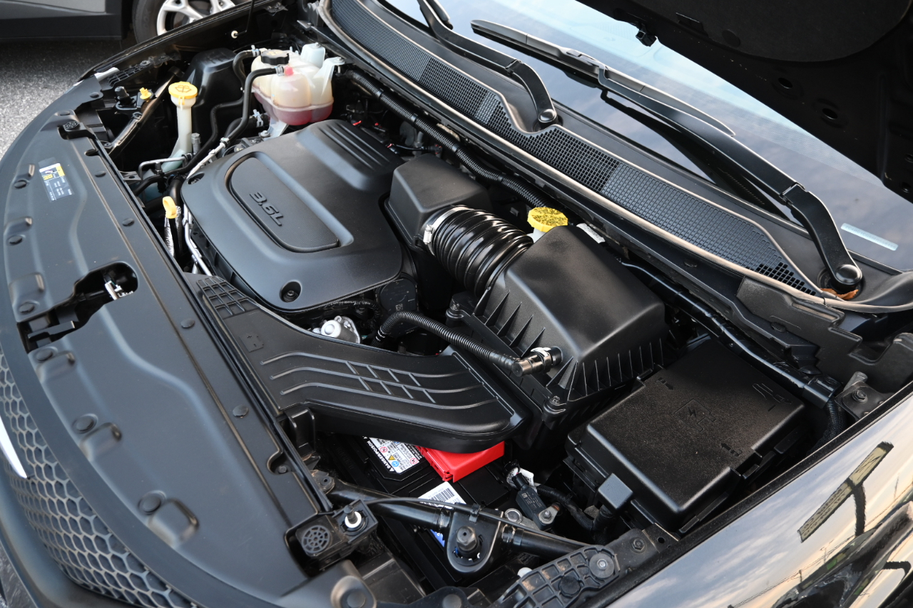 Chrysler Voyager LX FWD 2021