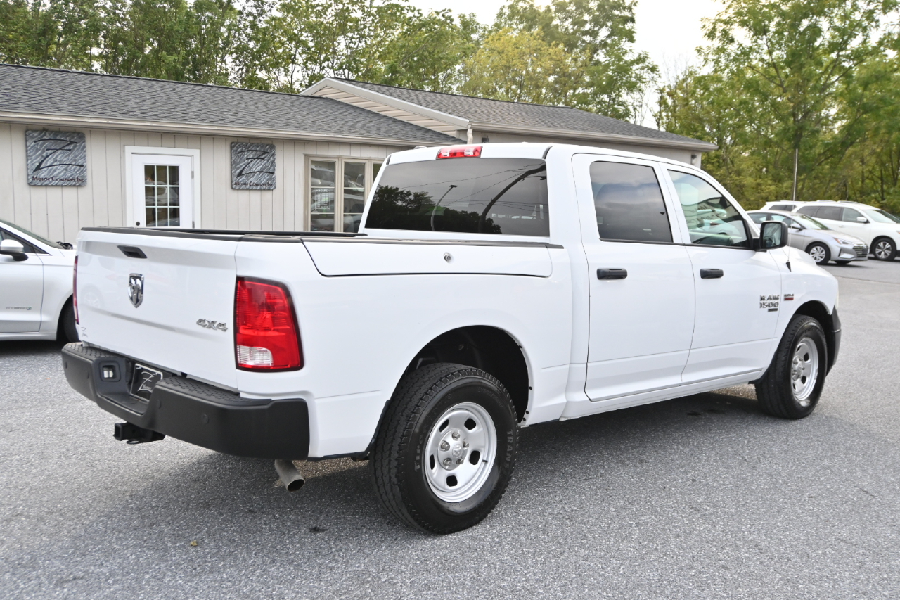 RAM 1500 Classic Tradesman 4x4 Crew Cab 5'7" Box 2021