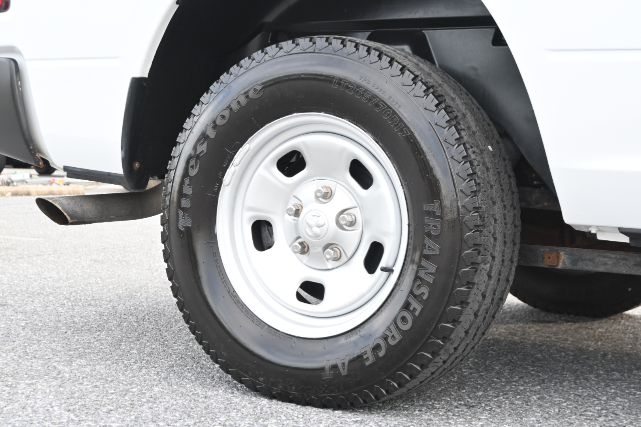 RAM 1500 Classic Tradesman 4x4 Crew Cab 5'7" Box 2021