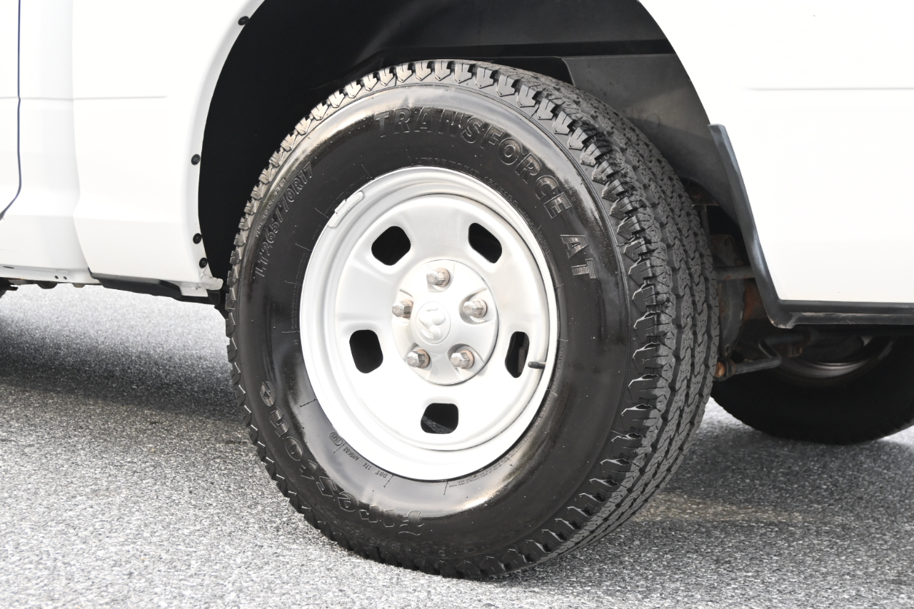 RAM 1500 Classic Tradesman 4x4 Crew Cab 5'7" Box 2021
