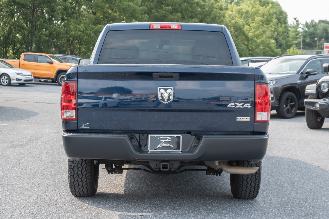 RAM 1500 Classic Tradesman 4x4 Crew Cab 5'7" Box 2019