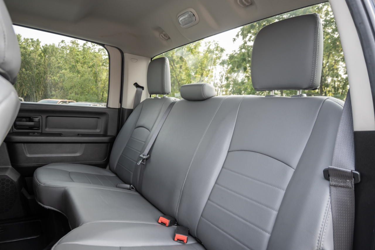RAM 1500 Classic Tradesman 4x4 Crew Cab 5'7" Box 2019