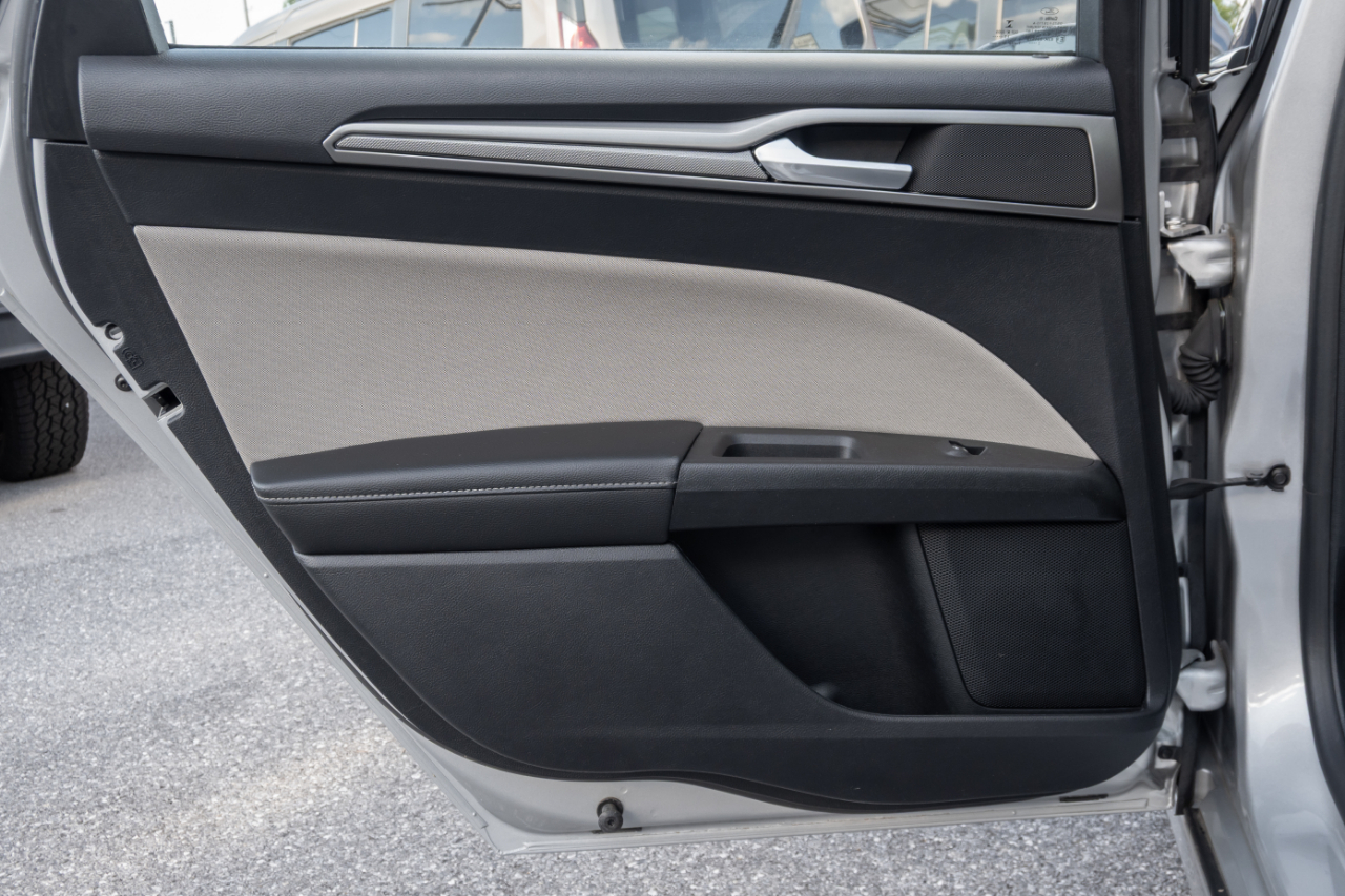 Ford Fusion Hybrid S FWD 2018