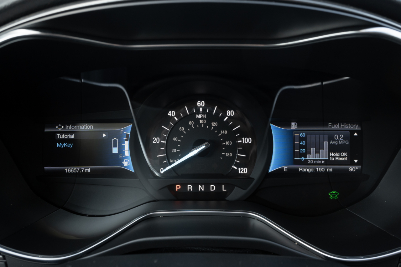 Ford Fusion Hybrid S FWD 2018