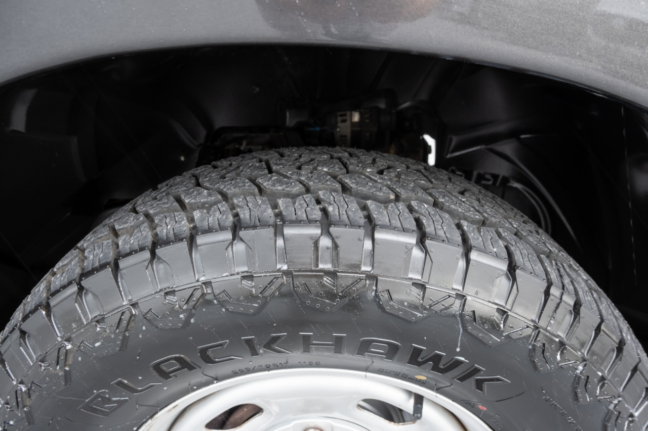 RAM 1500 Classic Tradesman 4x2 Reg Cab 8' Box 2019