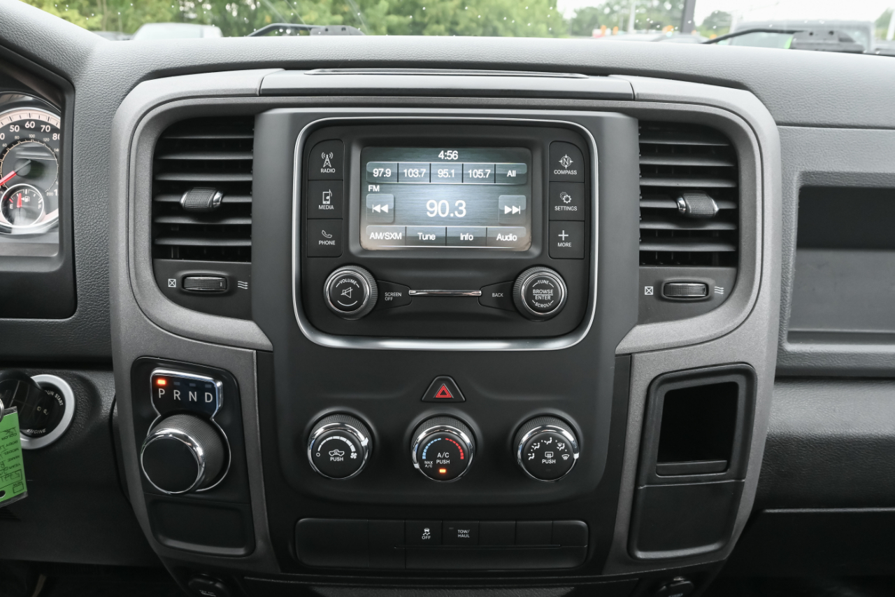 RAM 1500 Classic Tradesman 4x2 Reg Cab 8' Box 2019