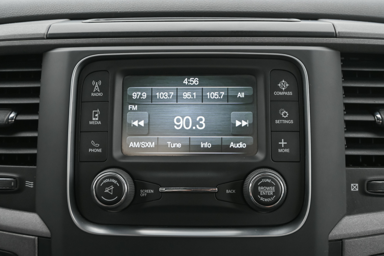 RAM 1500 Classic Tradesman 4x2 Reg Cab 8' Box 2019