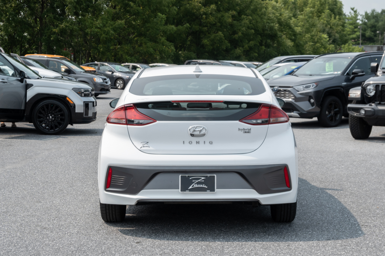 Hyundai Ioniq Hybrid Blue Hatchback 2021