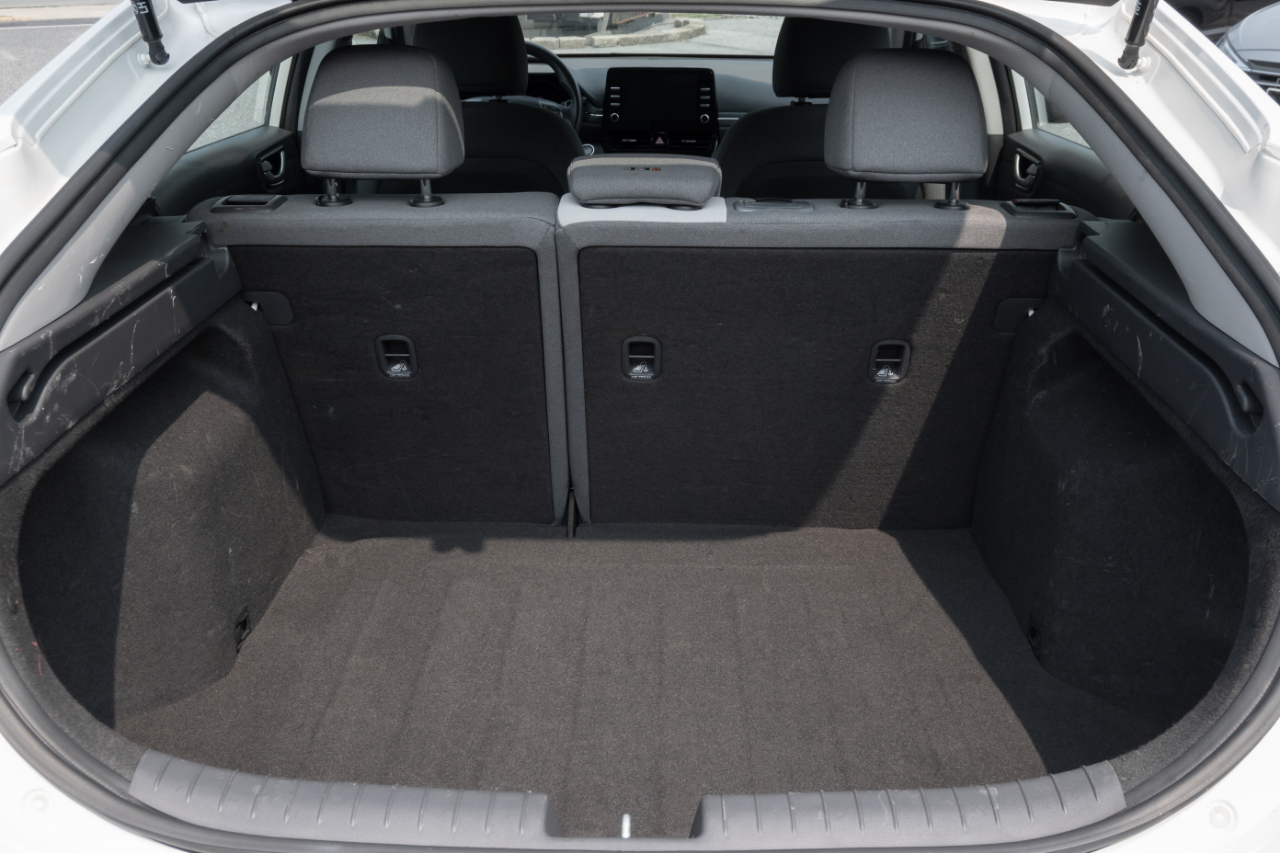 Hyundai Ioniq Hybrid Blue Hatchback 2021