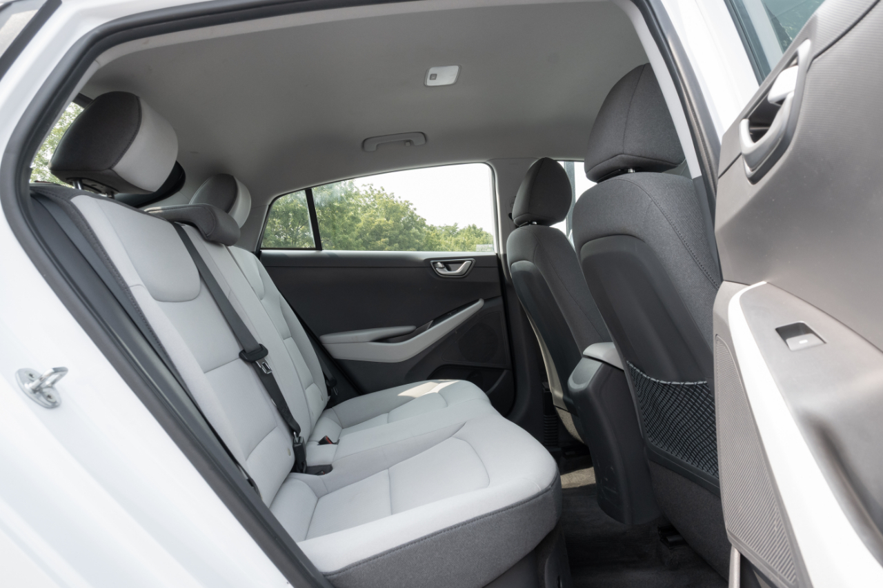 Hyundai Ioniq Hybrid Blue Hatchback 2021
