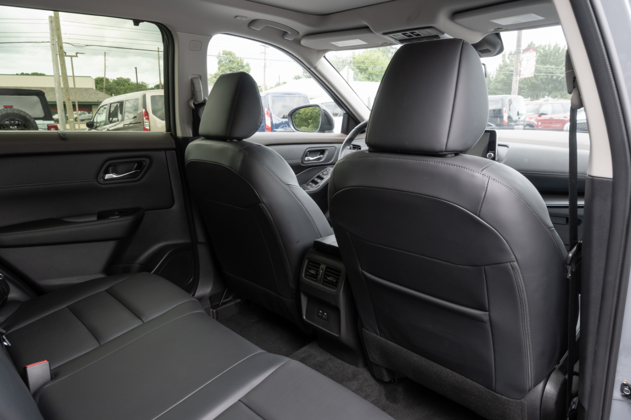 Nissan Rogue  2023