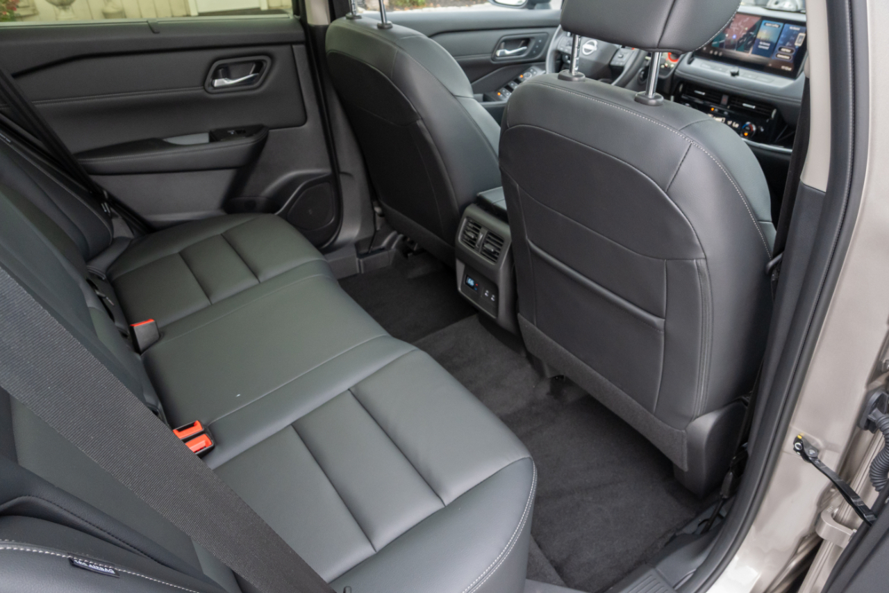 Nissan Rogue AWD SL 2025