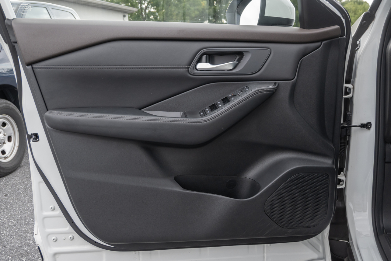 Nissan Rogue  2023