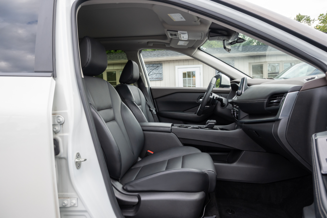 Nissan Rogue  2023