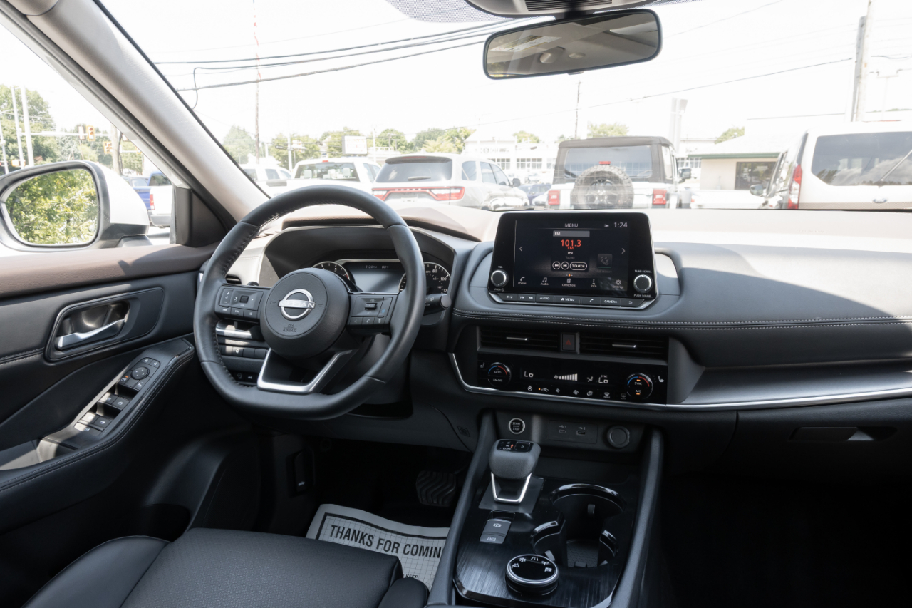 Nissan Rogue  2023