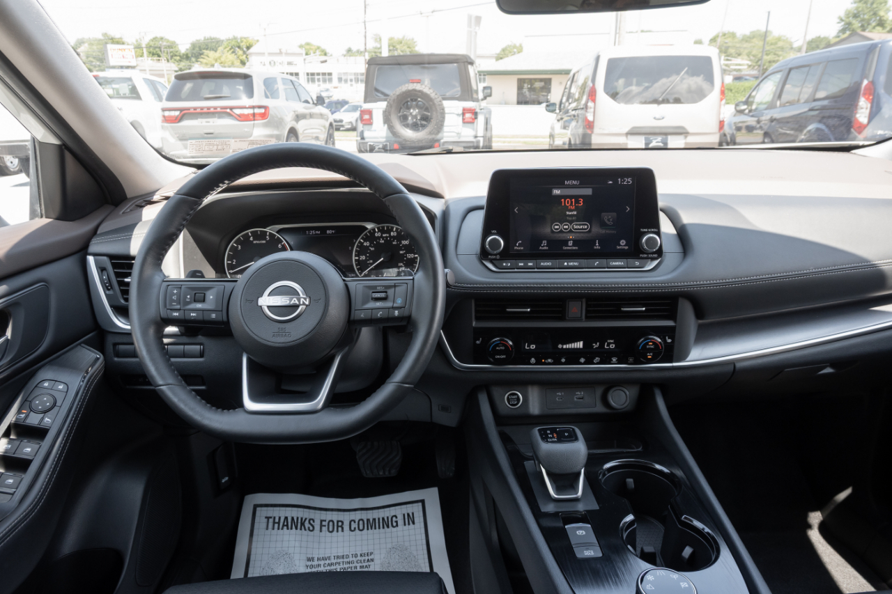 Nissan Rogue  2023
