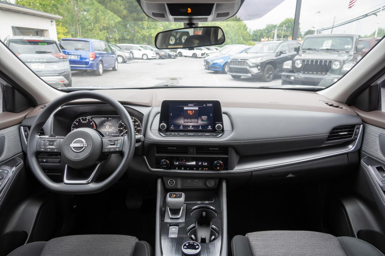Nissan Rogue AWD SV 2023