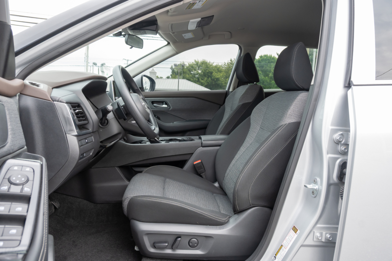 Nissan Rogue AWD SV 2023