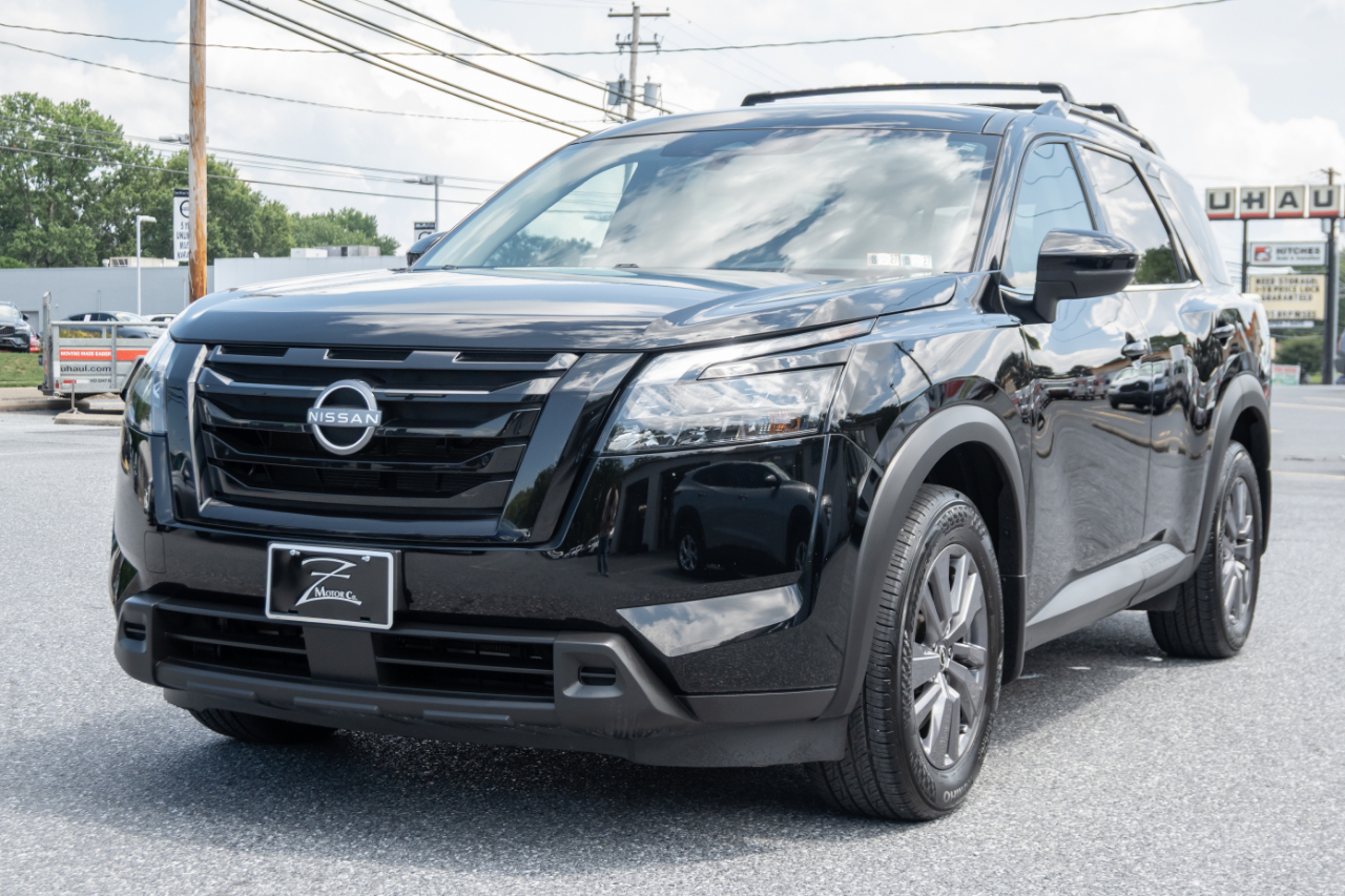 Nissan Pathfinder SV 4WD 2024