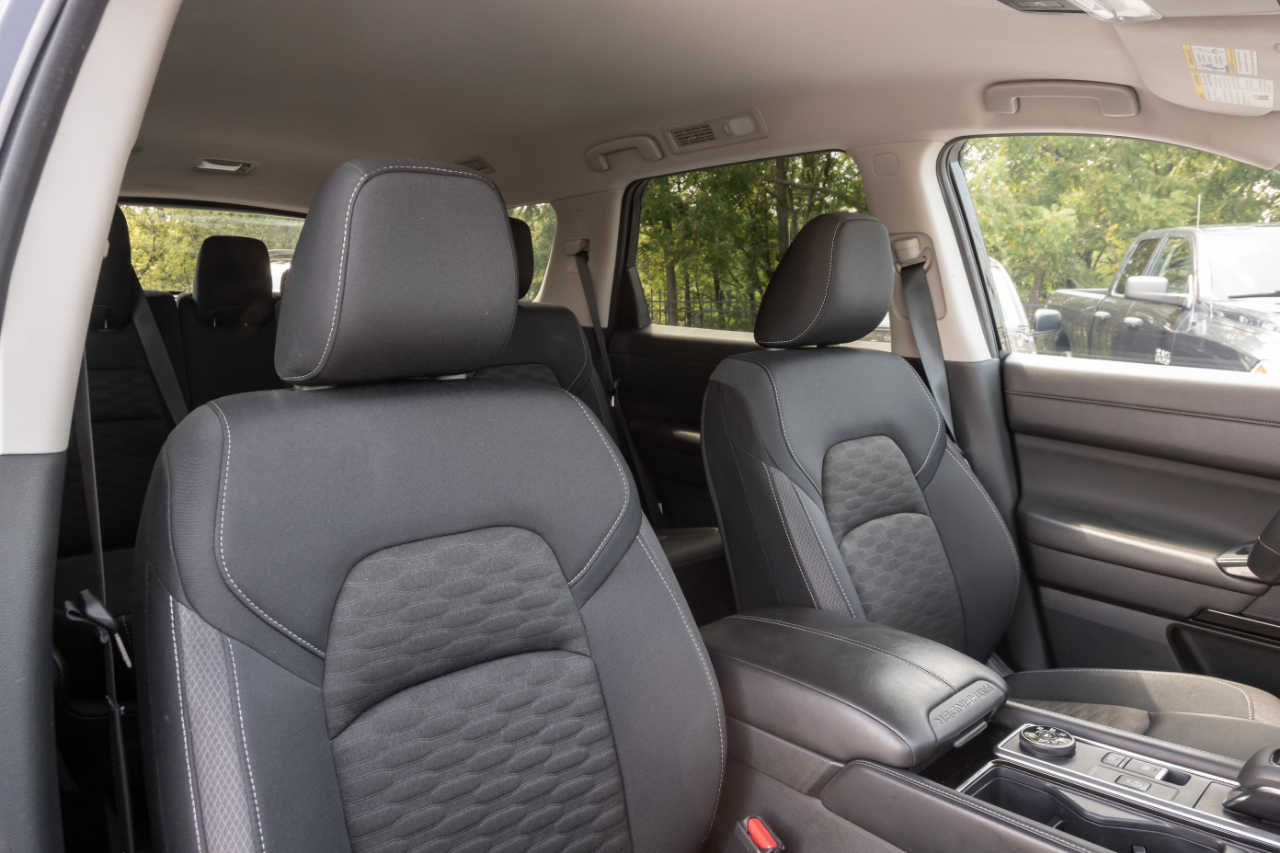 Nissan Pathfinder SV 4WD 2024