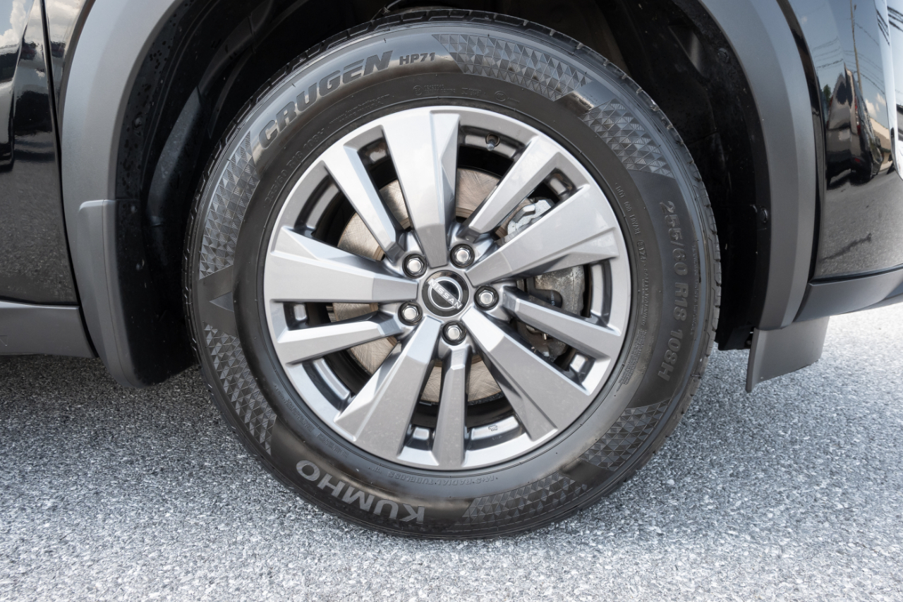 Nissan Pathfinder SV 4WD 2024