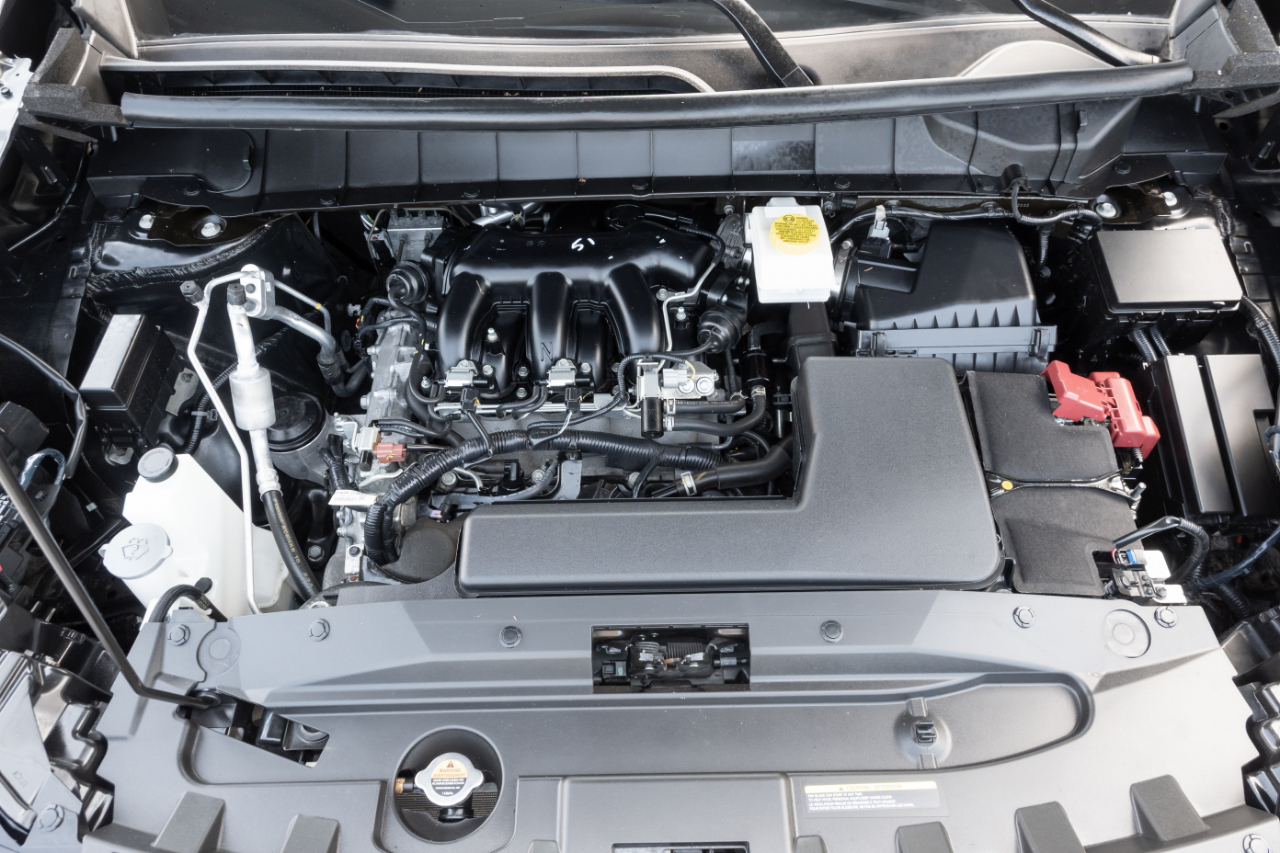 Nissan Pathfinder SV 4WD 2024