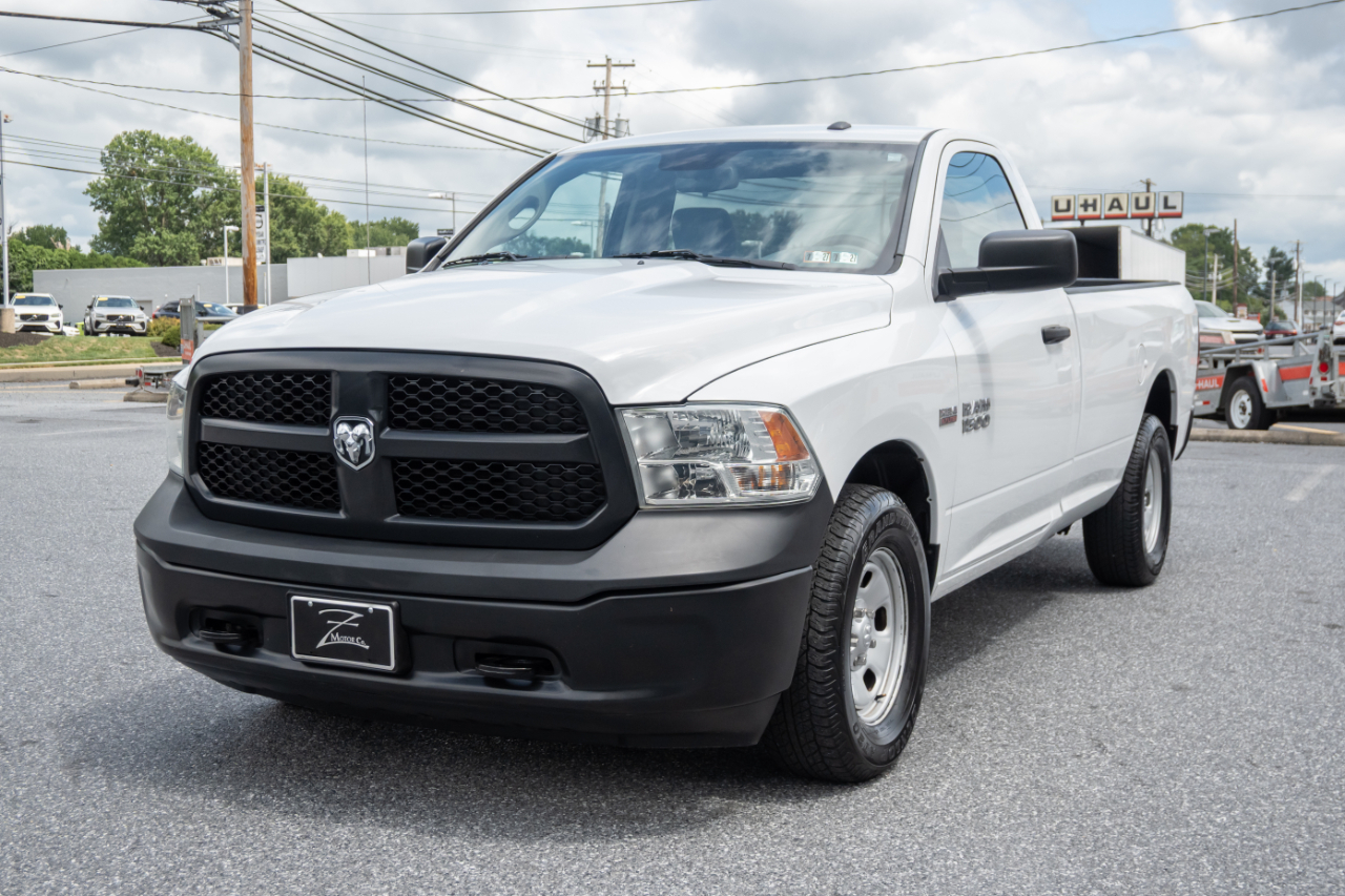 RAM 1500 4WD Reg Cab 140.5" Tradesman 2016