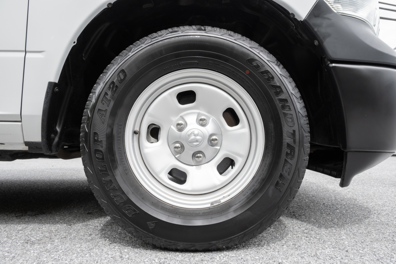 RAM 1500 4WD Reg Cab 140.5" Tradesman 2016