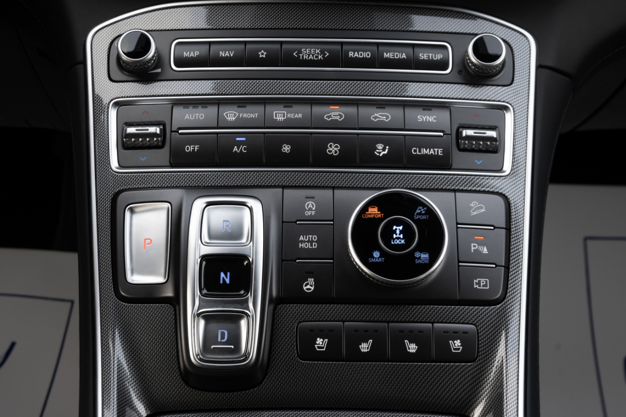 Hyundai Santa Fe Limited AWD 2023
